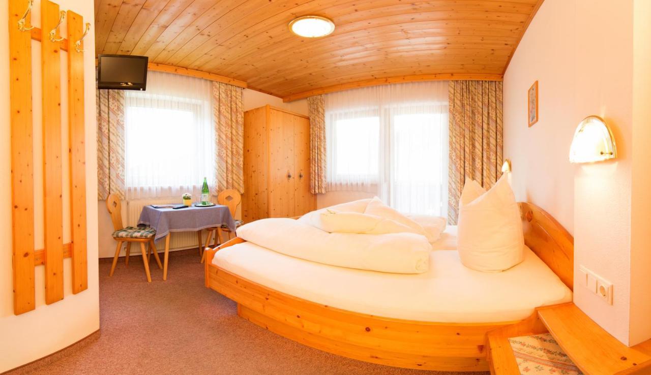 Bed and Breakfast Haus Elisabeth Neustift im Stubaital Camera foto